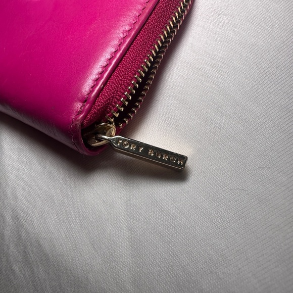 Tory Burch Zip Pink Wallet Keychain with Gold Accent - Picture 10 of 16